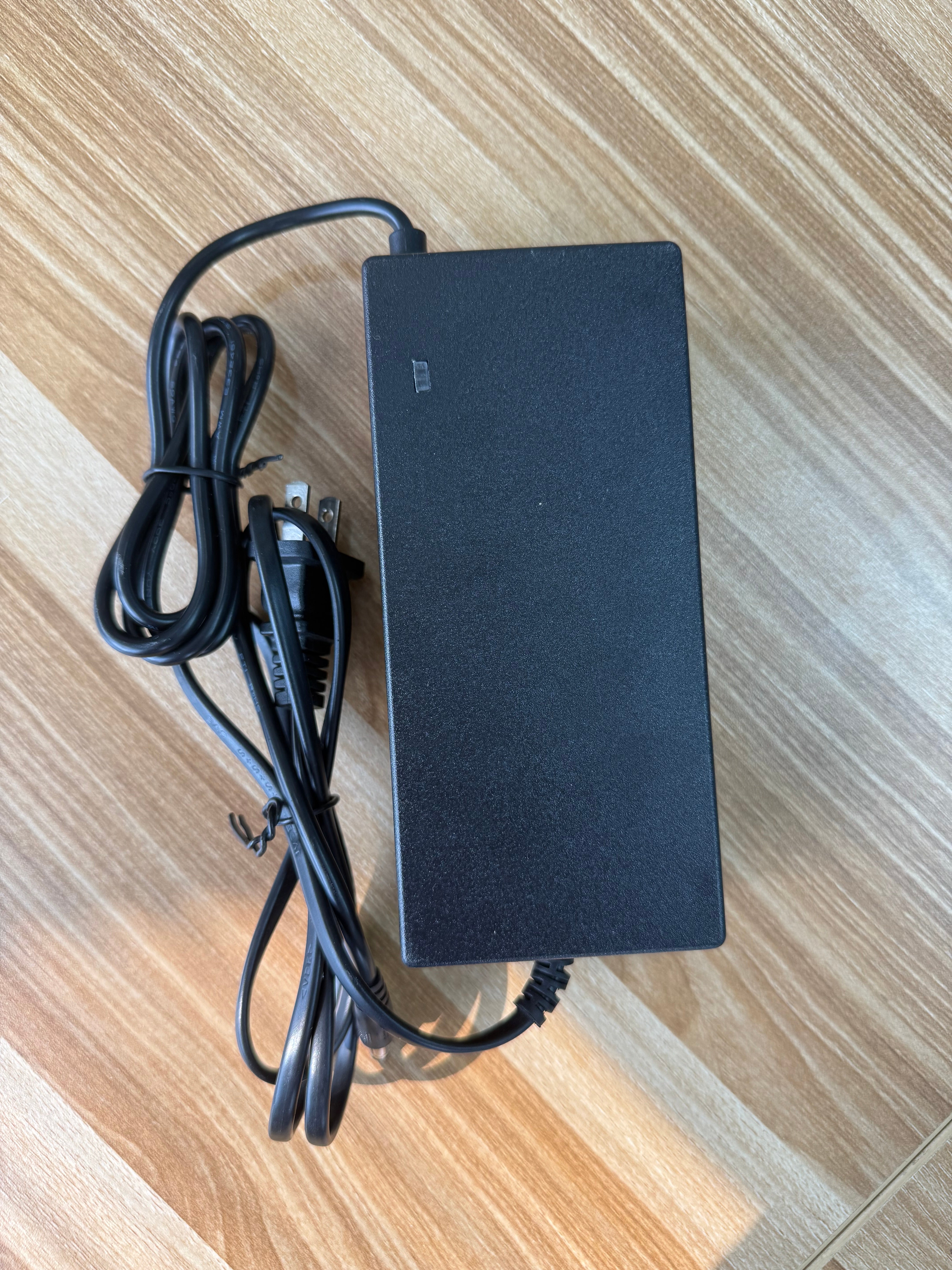 Apex 50 Akku-Ladegerät